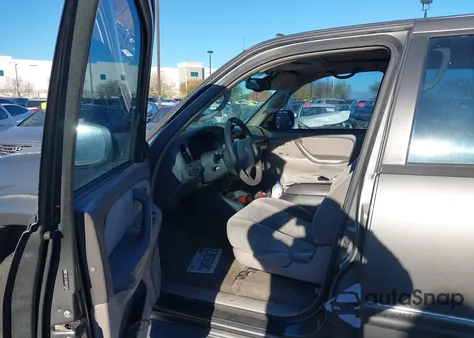 2006 Toyota Tundra Sr5 V8 from USA, damaged, VIN 5TBET34106S510106